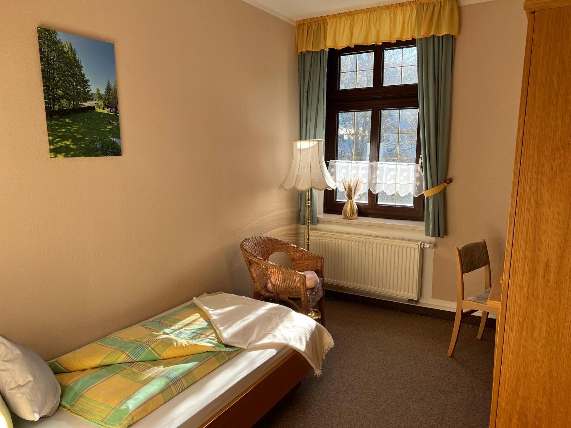 Gasthof Und Pension Hammerschaenke Wildenthal Quarto foto